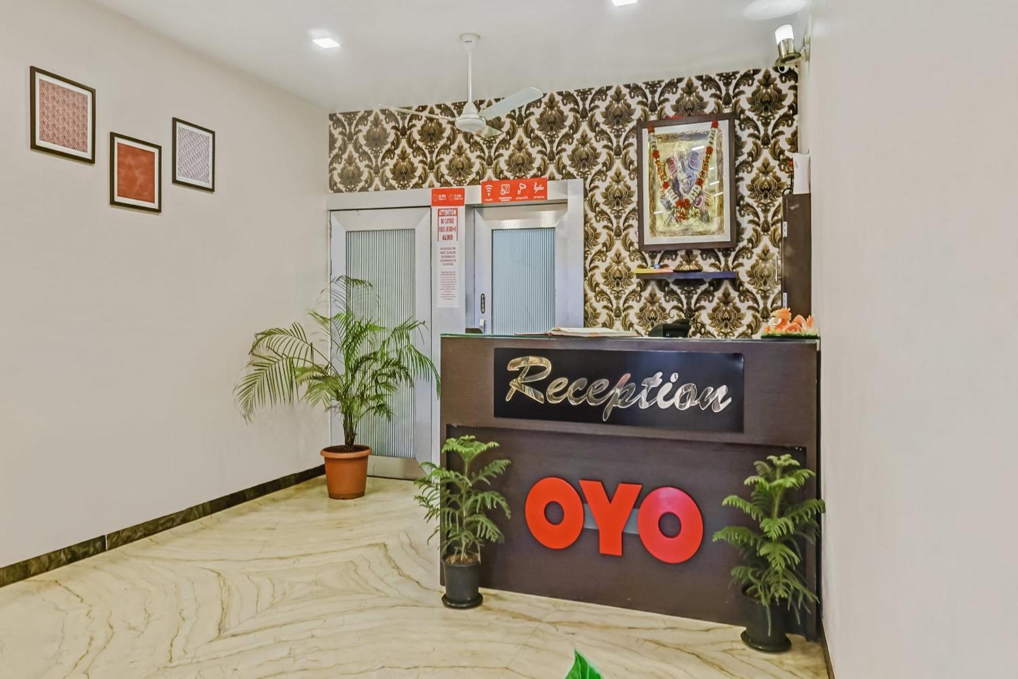 Hotel O Log Inn Plaza Near Eon It Park Pune Exterior photo