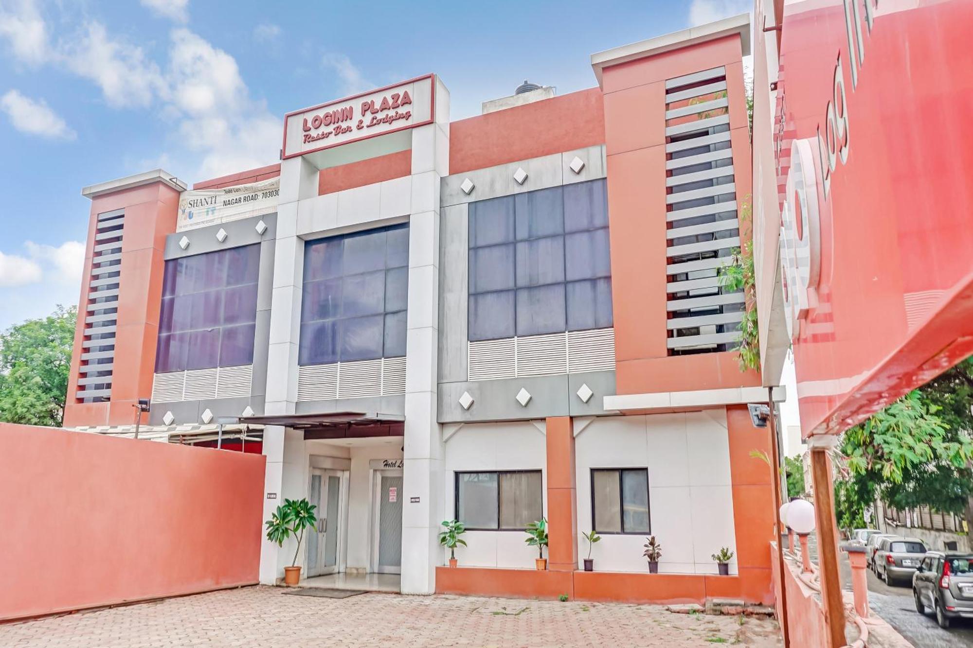 Hotel O Log Inn Plaza Near Eon It Park Pune Exterior photo