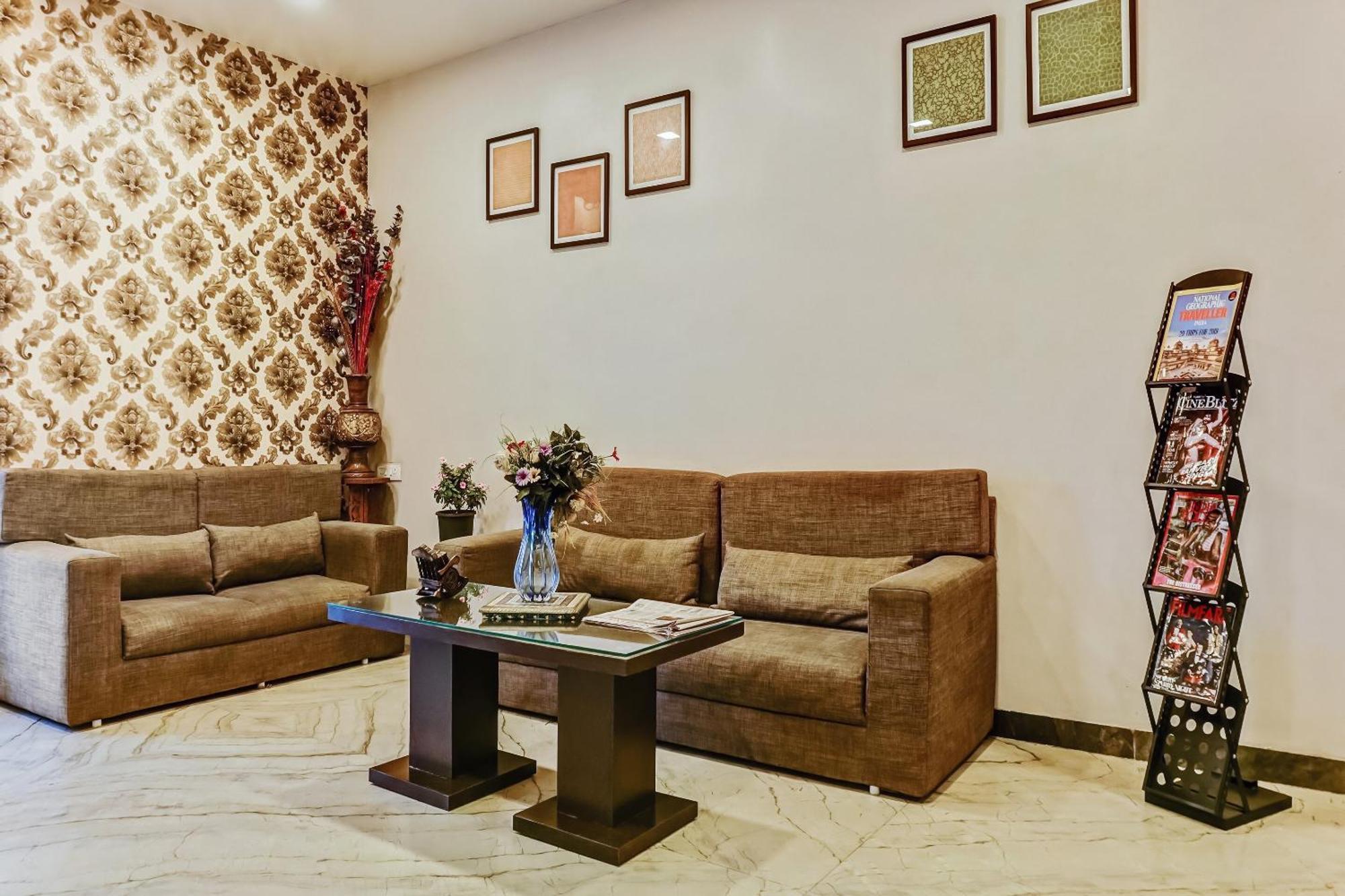 Hotel O Log Inn Plaza Near Eon It Park Pune Exterior photo
